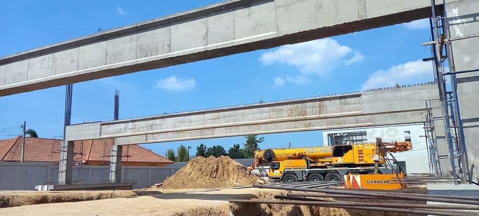 Die längeren nachgespannten Betonträger in Lieb Tang Rodfai Villas