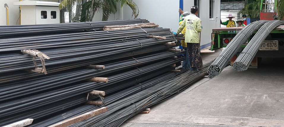 Lieferung von 100 Tonnen hochfestem Stahl zur Majestic Residence Village auf dem Phra Tamnak Hill